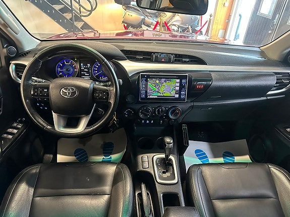 Toyota HiLux 12 of 20