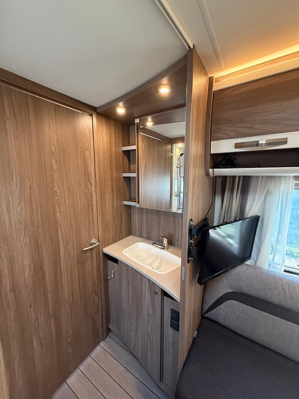 Knaus 750 UFK Scandinavian Selection 6 of 20