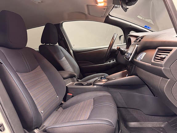 Nissan Leaf 8 of 10