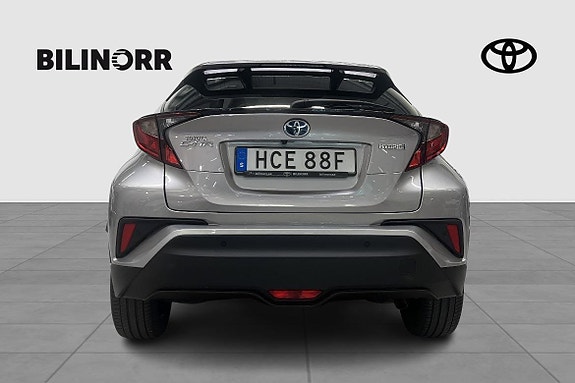Toyota C-HR 5 of 5