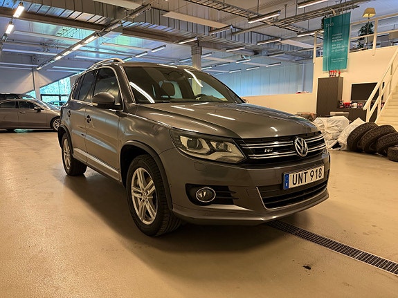 Volkswagen Tiguan 2 of 6