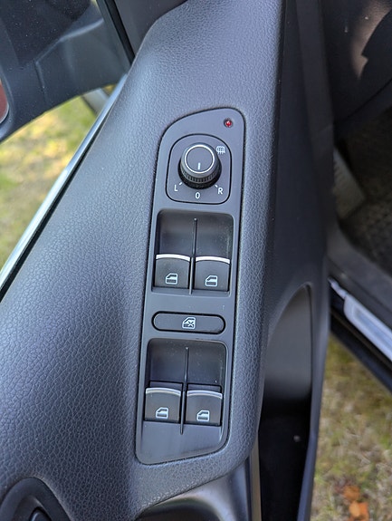 Volkswagen Tiguan 14 of 17