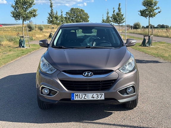 Hyundai ix35 2 of 5