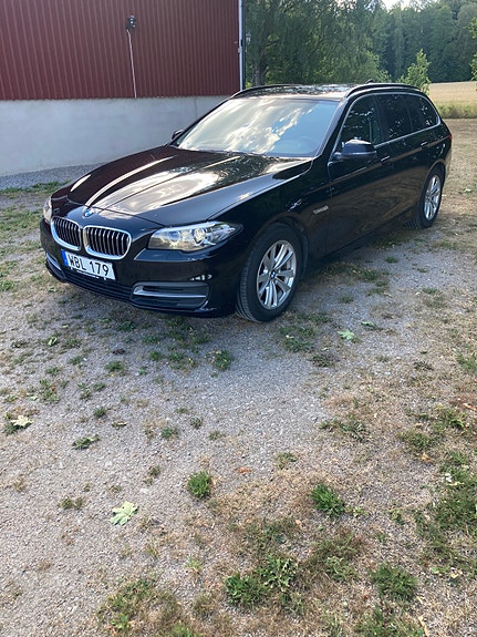 BMW 520d 2 of 5