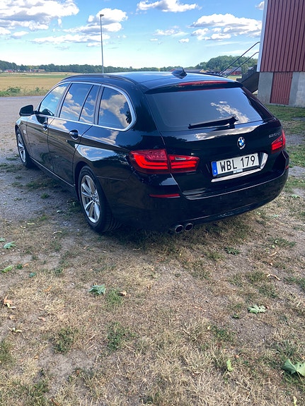BMW 520d 4 of 5