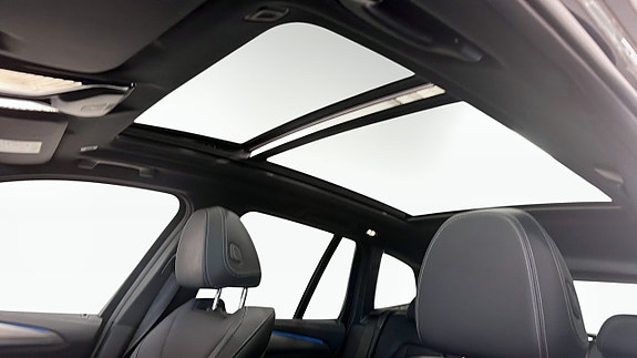 BMW iX3 13 of 15
