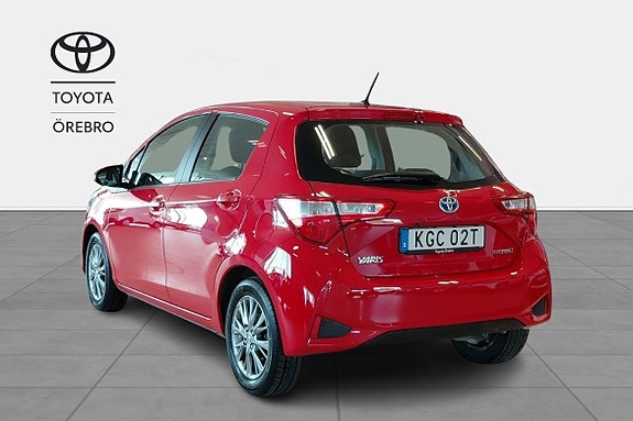 Toyota Yaris 4 of 5