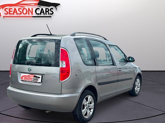 Skoda Roomster 2 of 5