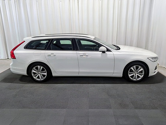 Volvo V90 5 of 15