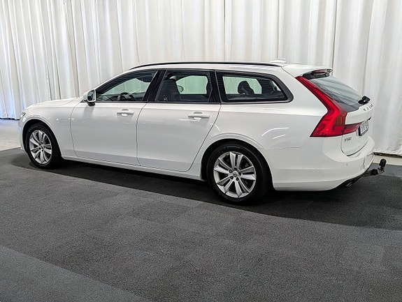 Volvo V90 3 of 15
