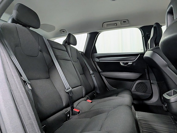 Volvo V90 13 of 15