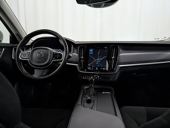 Volvo V90 7 of 15