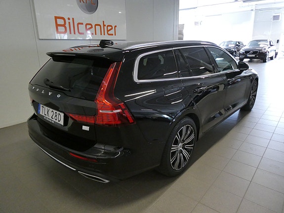 Volvo V60 4 of 5