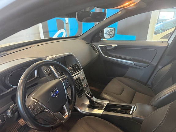 Volvo XC60 5 of 5