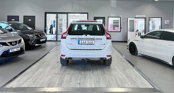 Volvo XC60 3 of 5