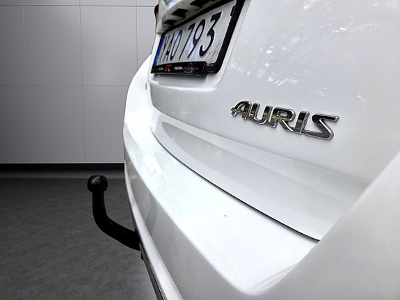 Toyota Auris 10 of 21