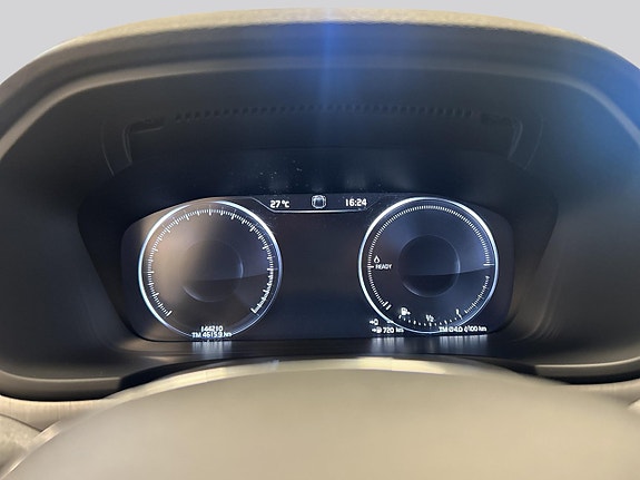 Volvo V90 10 of 13