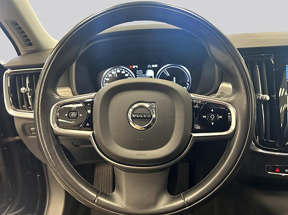 Volvo V90 11 of 13