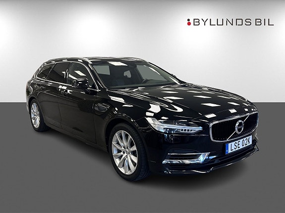 Volvo V90 3 of 5