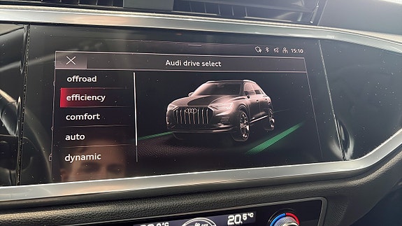 Audi Q3 13 of 16