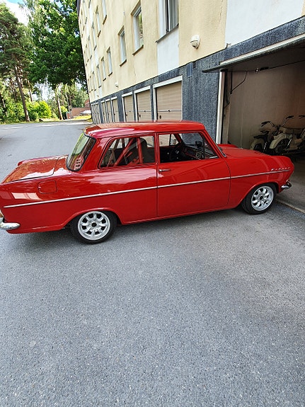 Opel Kadett 3 of 6