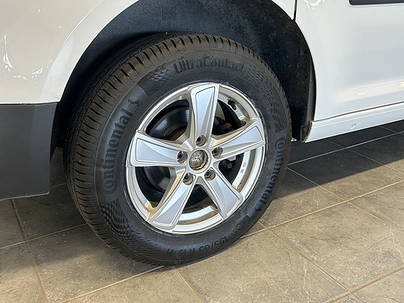 Volkswagen Caddy 3 of 5