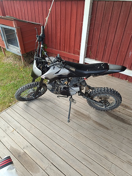 Pitpro 125cc Fiddy Dirtbike 2 of 2