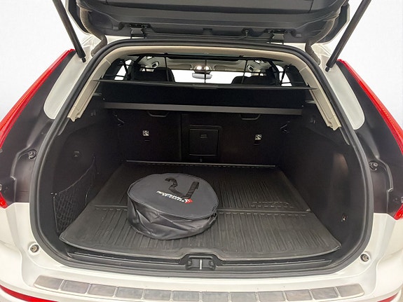 Volvo XC60 10 of 30
