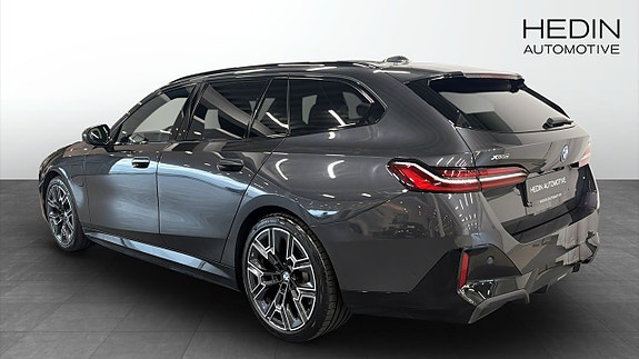BMW 530e 2 of 5