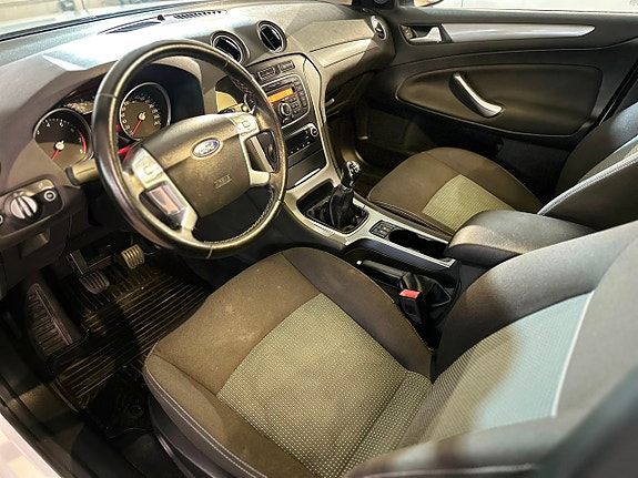 Ford Mondeo 6 of 12