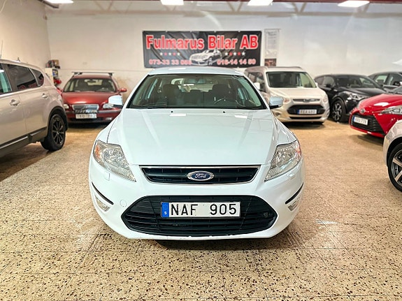 Ford Mondeo 2 of 12