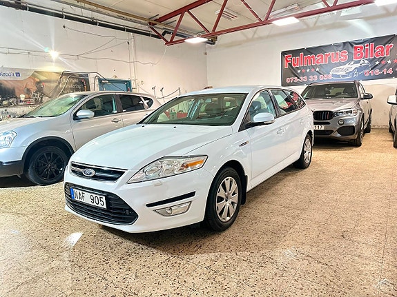 Ford Mondeo 3 of 12
