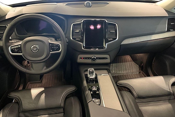 Volvo XC90 9 of 30