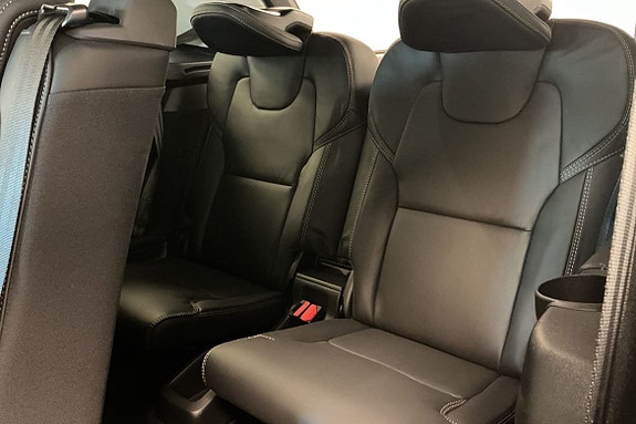 Volvo XC90 29 of 30
