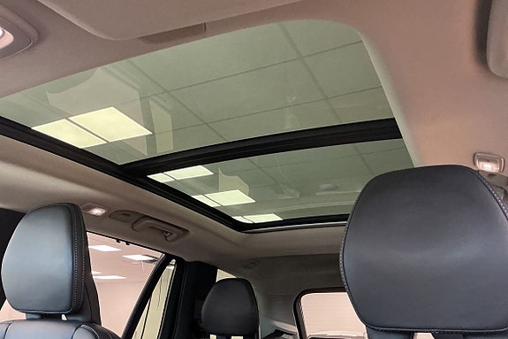 Volvo XC90 27 of 30