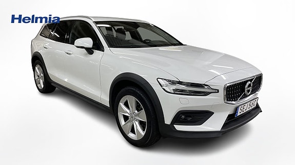 Volvo V60 Cross Country 5 of 5