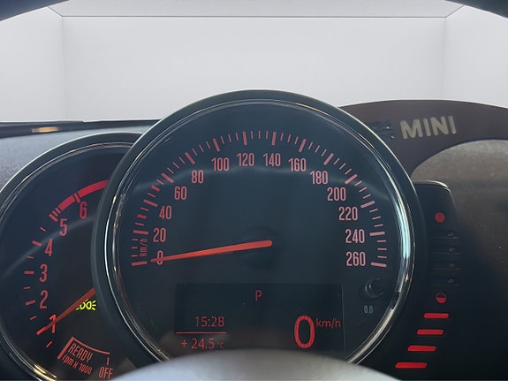 MINI Clubman Cooper D 11 of 24