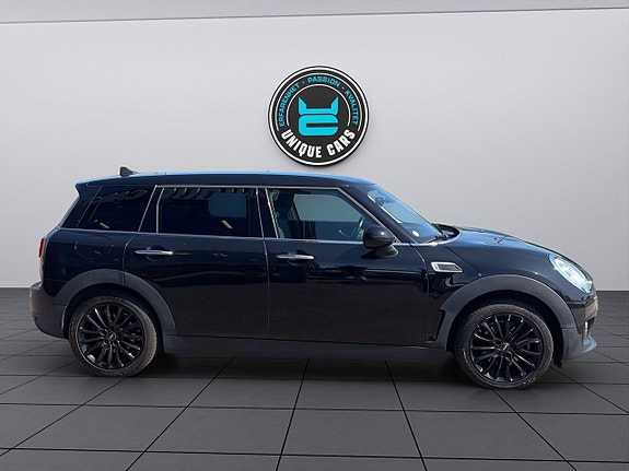 MINI Clubman Cooper D 2 of 24