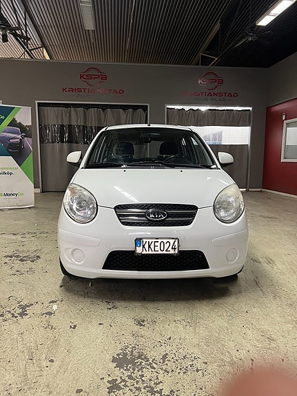 Kia Picanto 5 of 7