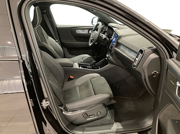 Volvo EX40 5 of 5