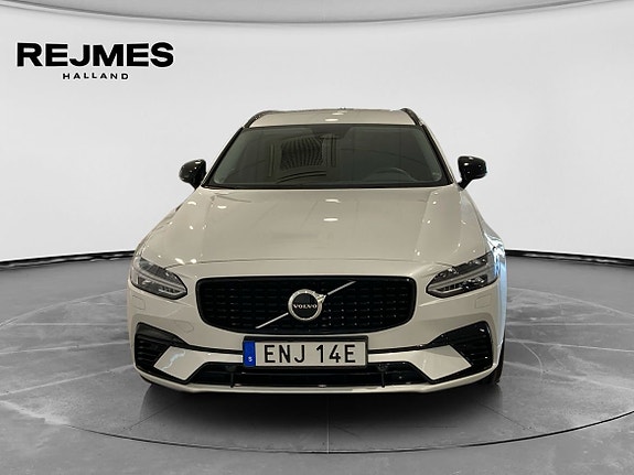 Volvo V90 9 of 16
