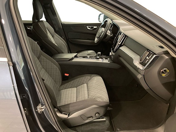 Volvo XC60 4 of 5