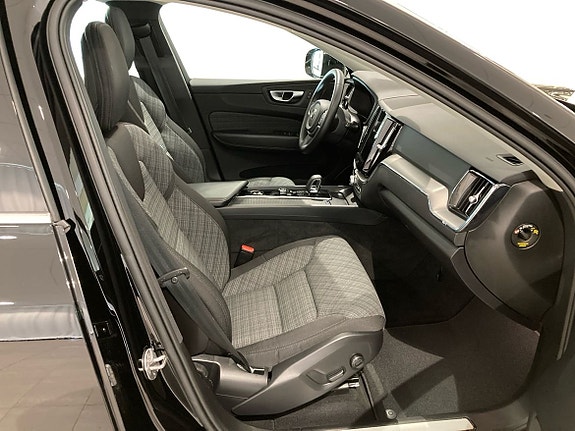 Volvo XC60 5 of 5