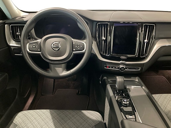 Volvo XC60 6 of 16