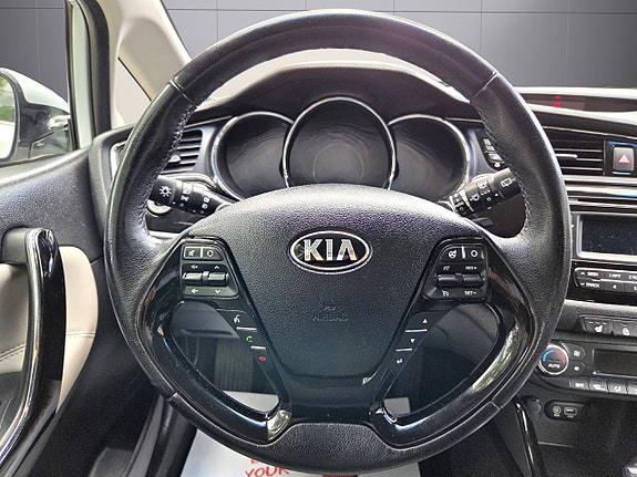 Kia Ceed 15 of 18