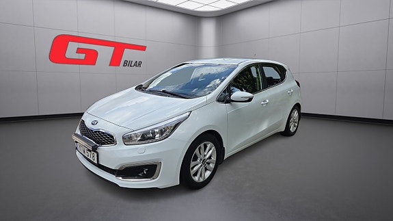 Kia Ceed 3 of 5