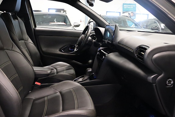 Toyota Yaris Cross 8 of 28