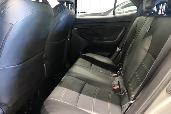 Toyota Yaris Cross 9 of 28