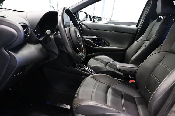 Toyota Yaris Cross 7 of 28