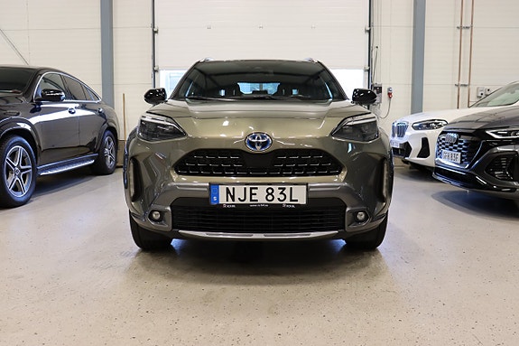 Toyota Yaris Cross 3 of 28